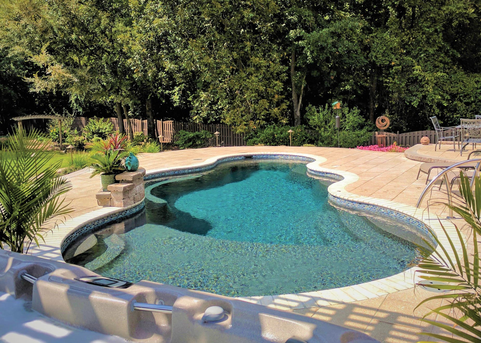 16' x 35' Axiom 16 Model Pool | Latham Pool