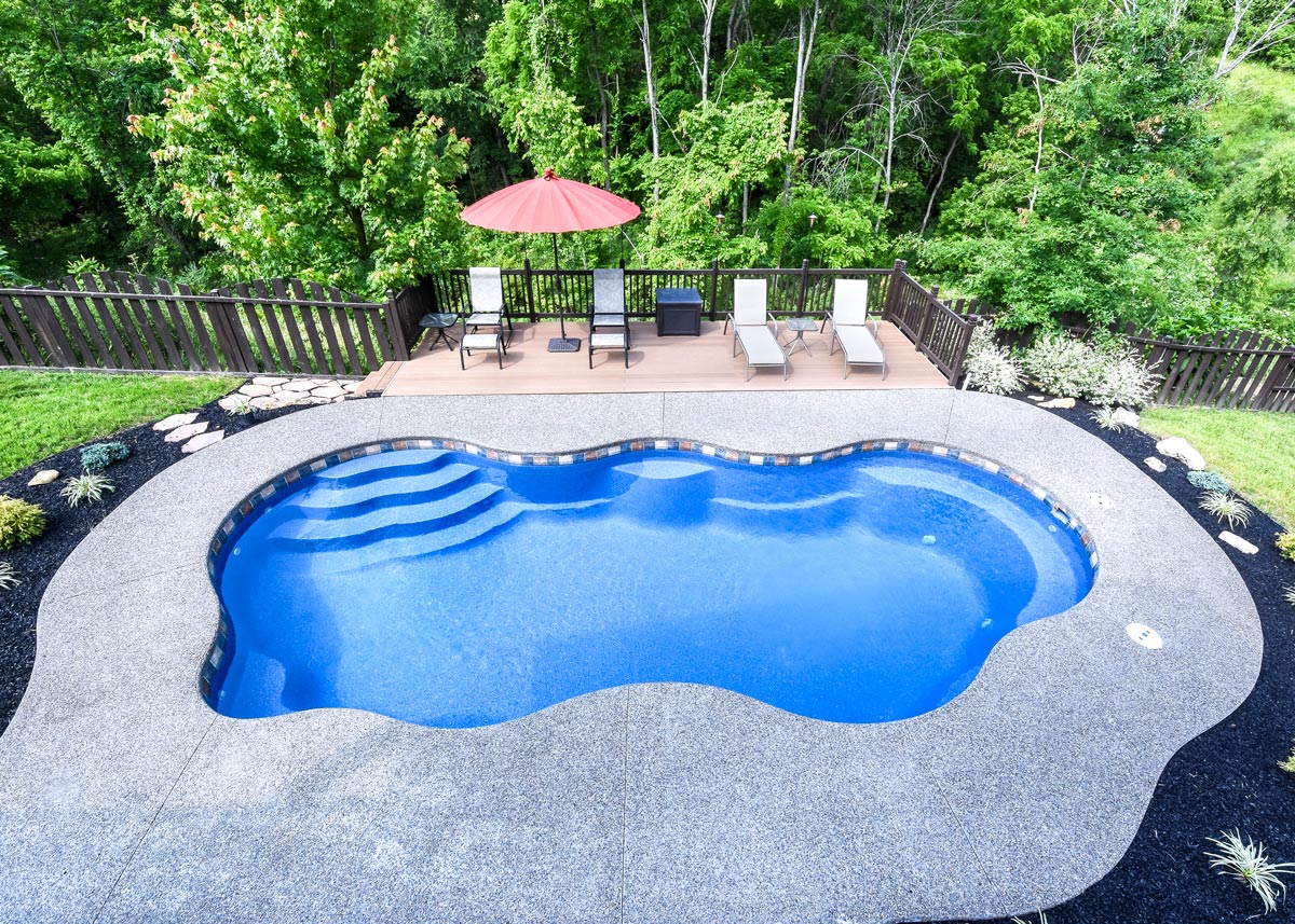 Bermuda 12' x 26' Model Pool Latham Pool