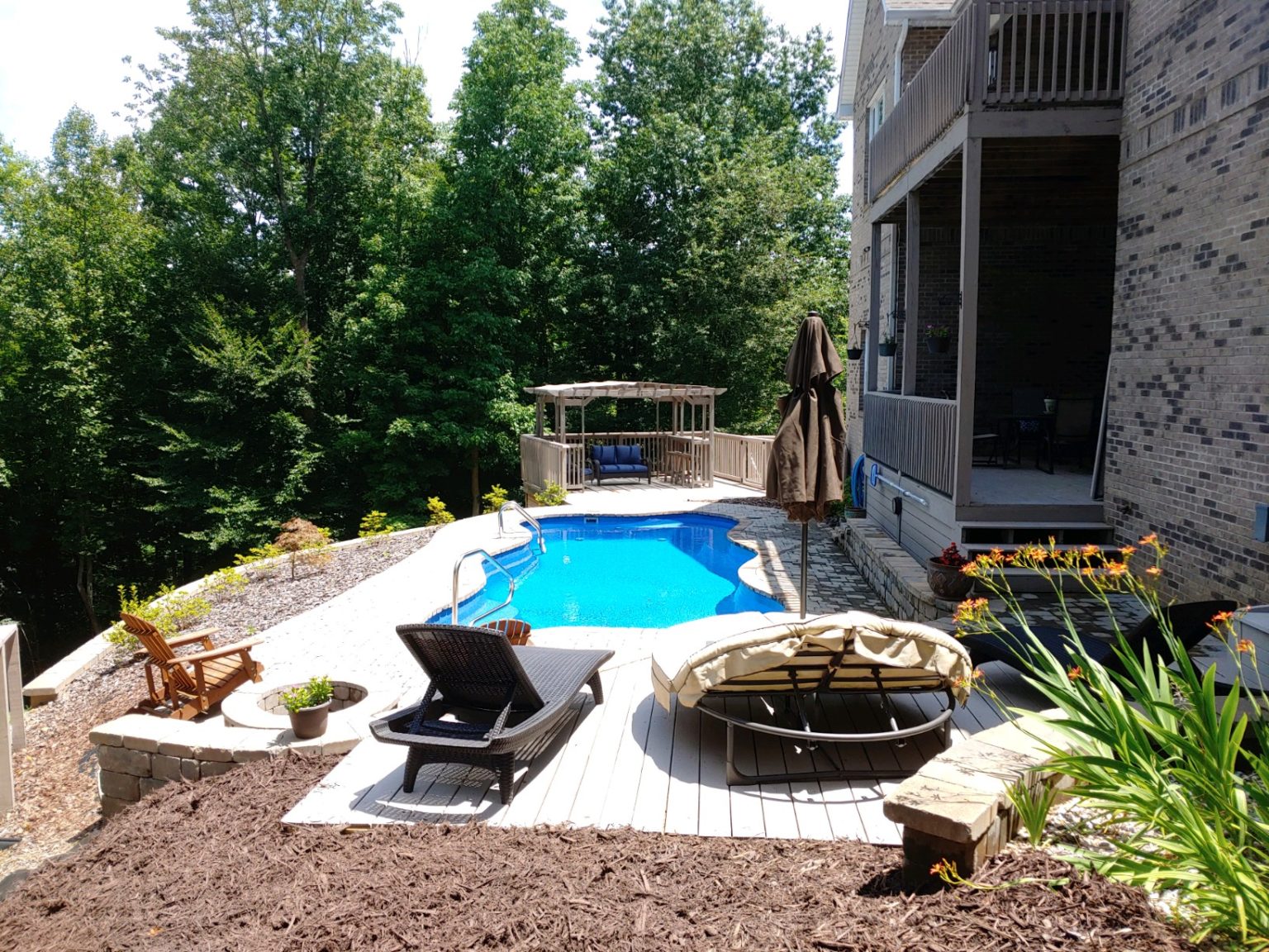 latham st thomas pool