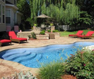 Bermuda Fiberglass Pool