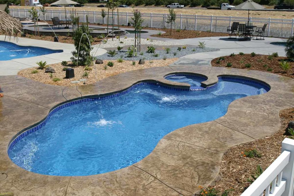 Laguna Deluxe Fiberglass Pool