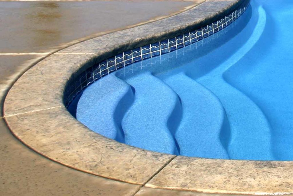 Laguna Fiberglass Pool