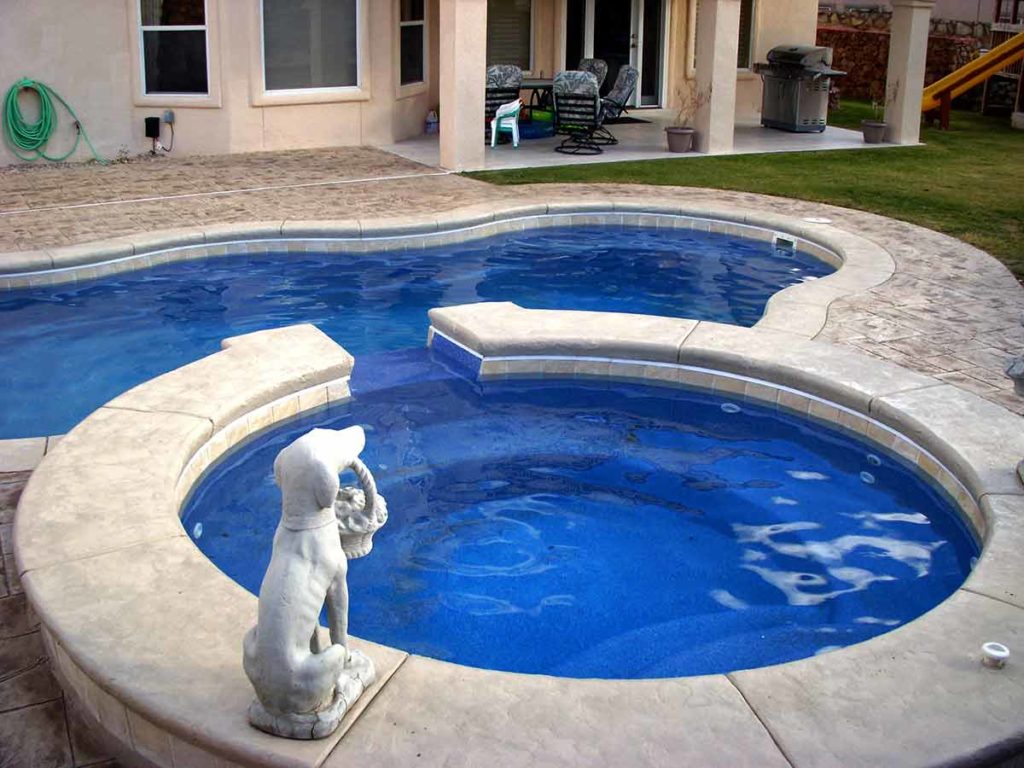 Laguna Fiberglass Pool