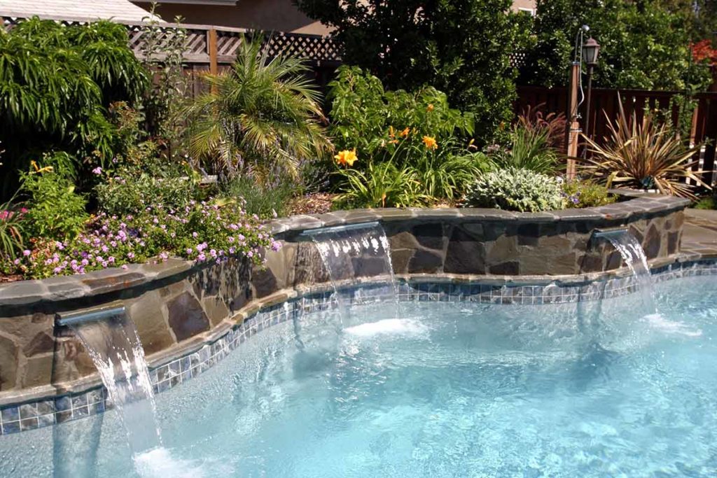 Laguna Fiberglass Pool