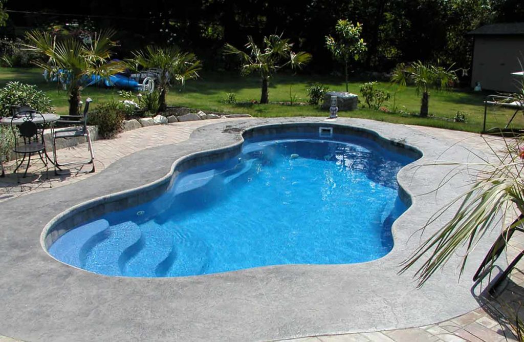 Laguna Fiberglass Pool