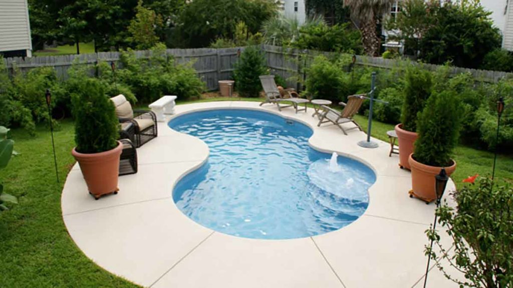 Picasso Fiberglass Pool