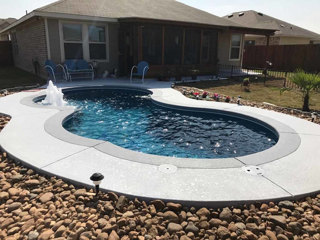 Picasso Fiberglass Pool