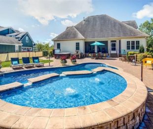 Latham Fiberglass Synergy | Crystite Classic Sapphire Blue inground pool