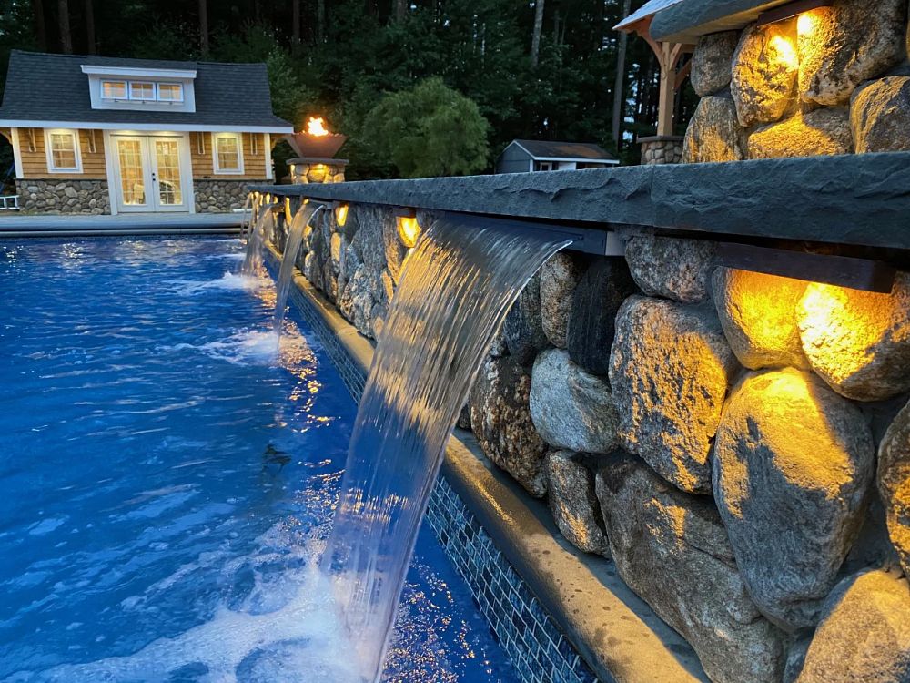 Latham Fiberglass Monaco | Pacific Blue inground pool
