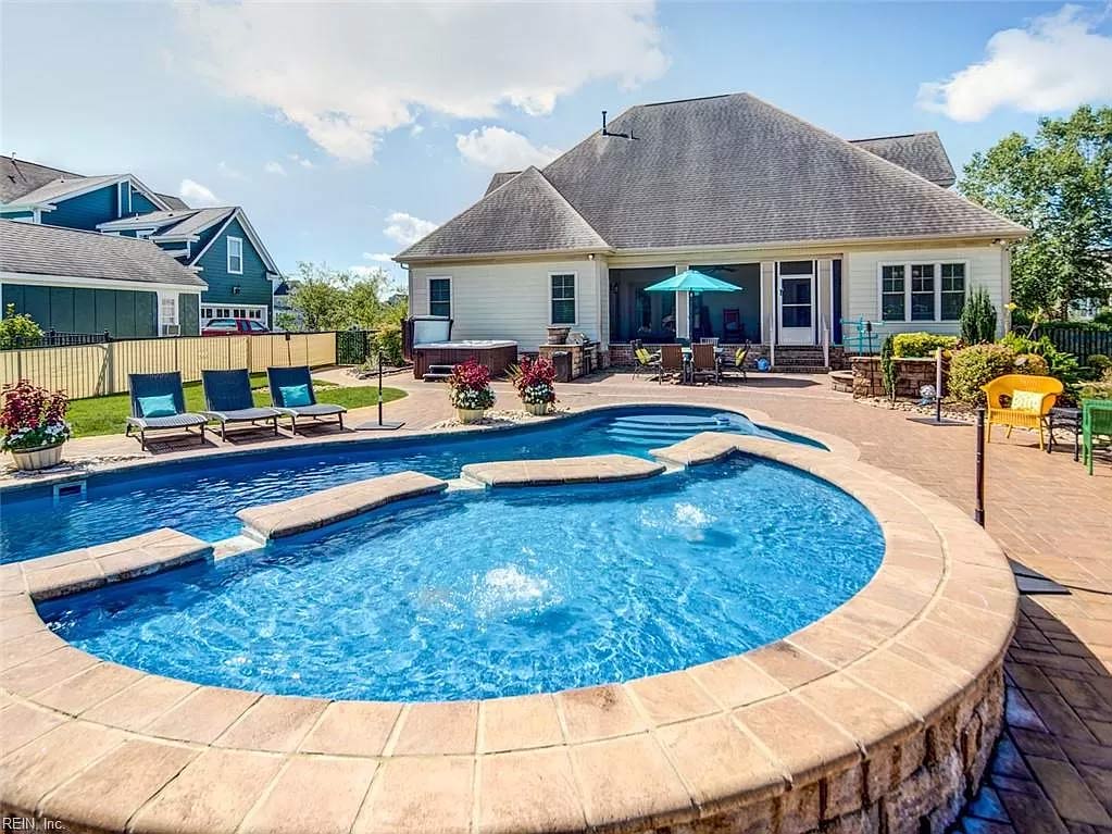 f-56-1-9904432_Dodd-lr