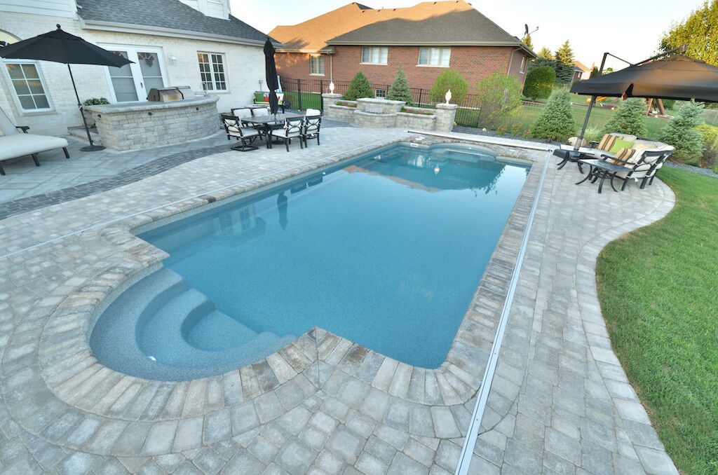 Latham_Pool_Products_Swimming_Pool_Step_Options_Vinyl_Liner_Over_Steel_or_Polymer