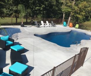 Latham Fiberglass Genesis | Crystite Classic Ocean Blue inground pool