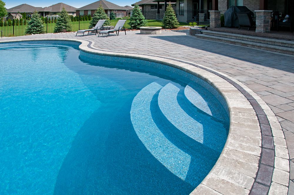 Latham Vinyl Liner Pools Celebrity | REEF inground pool