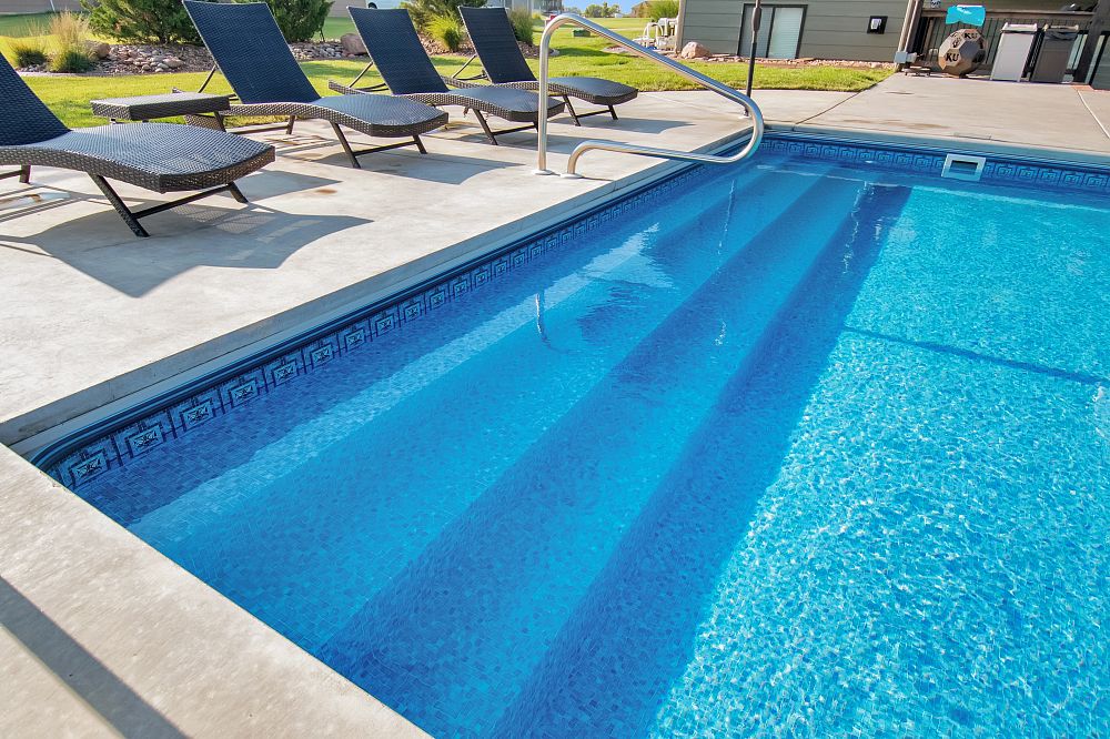 Latham Vinyl Liner Pools Rectangle (Vinyl Liner) | VINTAGE MOSAIC / BLUE MOSAIC inground pool