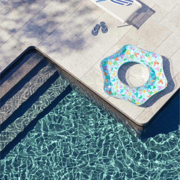 4-3_Seams-in-Pool-Liner@2x