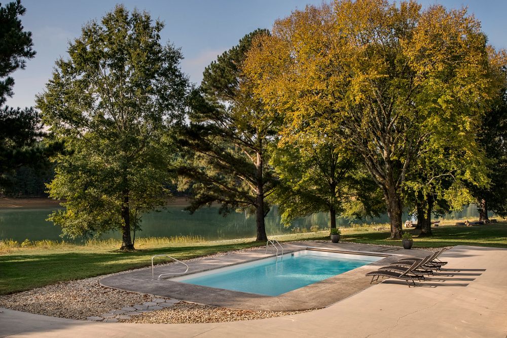 Latham Fiberglass Barcelona | Crystite Crystal Pearl White inground pool